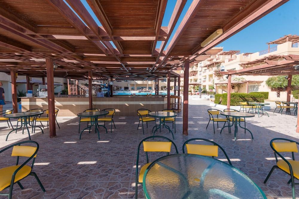 Imperial Shams Abu Soma Hotel ฮูร์กาดา ภายนอก รูปภาพ